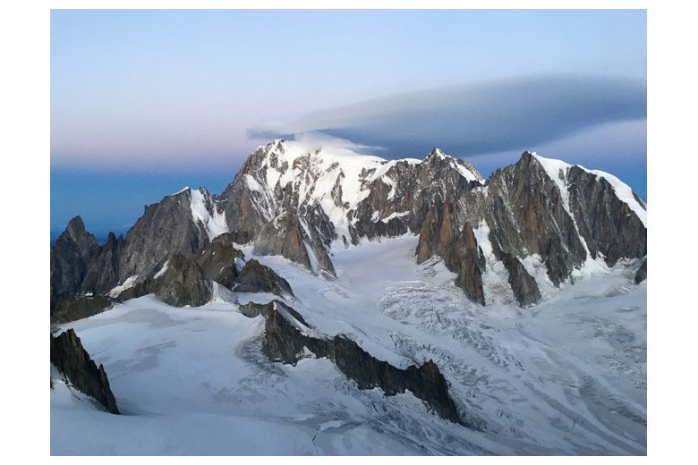 vue du Mont Blanc du Tacul, du Mont Maudit et du Mont Blanc depuis la base de la Dent du Géant